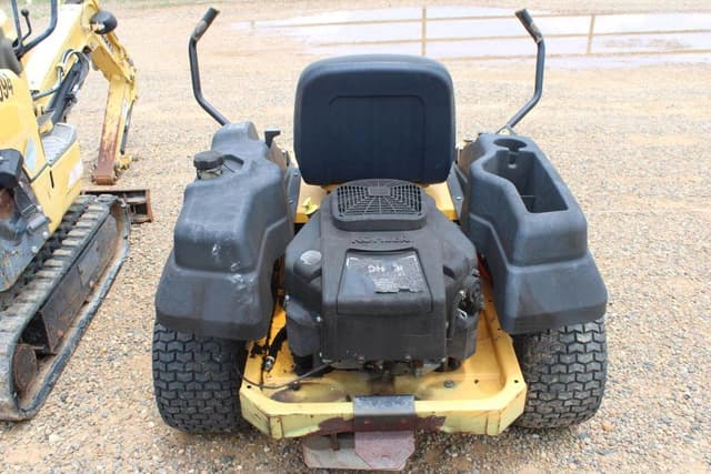Image of Cub Cadet RZT equipment image 2