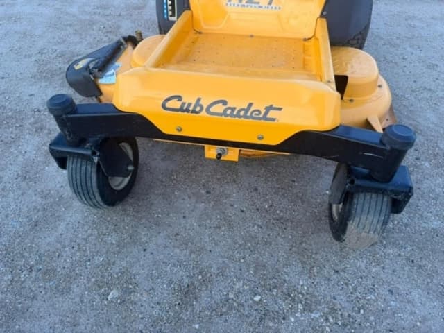 Image of Cub Cadet RZT equipment image 1