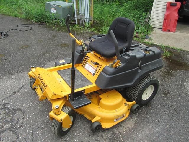 Image of Cub Cadet RZT equipment image 1