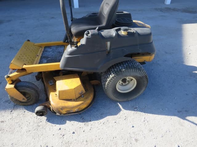 Image of Cub Cadet RZT 54 equipment image 2