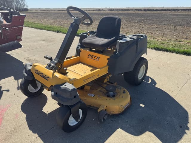 Image of Cub Cadet RZTS equipment image 2
