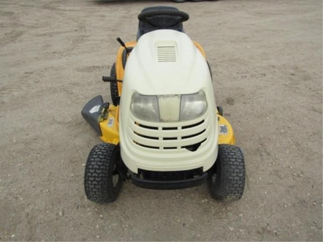 Image of Cub Cadet LT1040 equipment image 3