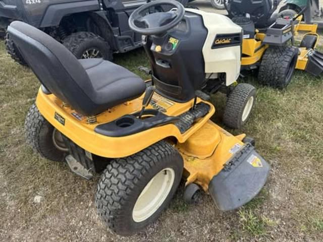 Image of Cub Cadet SLT1054 equipment image 3