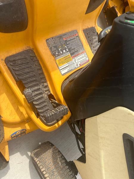 Image of Cub Cadet LGTX1054 equipment image 4