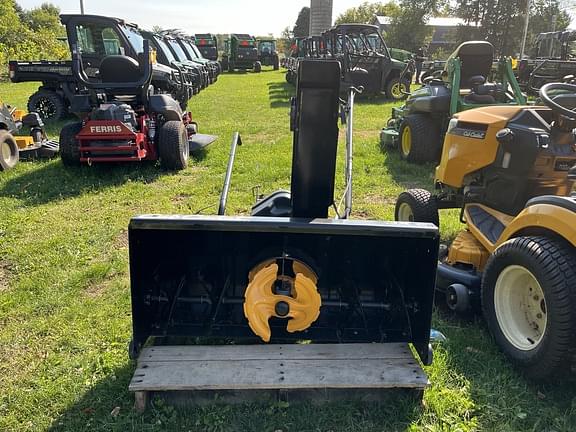 Image of Cub Cadet XT2 SLX50 equipment image 2