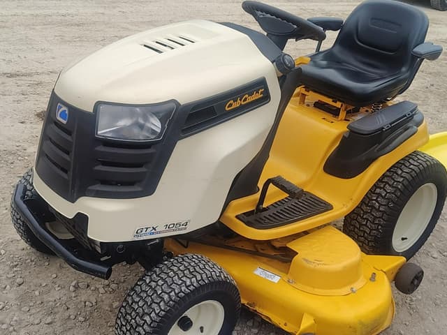 Image of Cub Cadet GTX 1054 equipment image 1