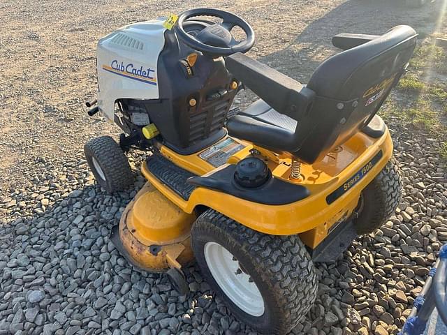 Image of Cub Cadet Super LT1550 equipment image 3