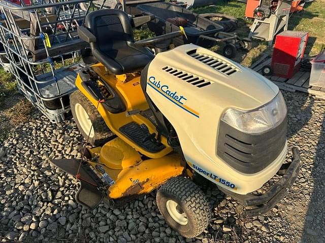 Image of Cub Cadet Super LT1550 equipment image 1