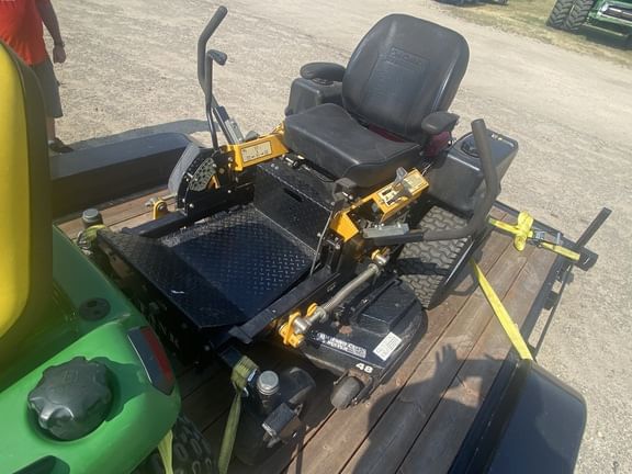 Main image Cub Cadet Tank