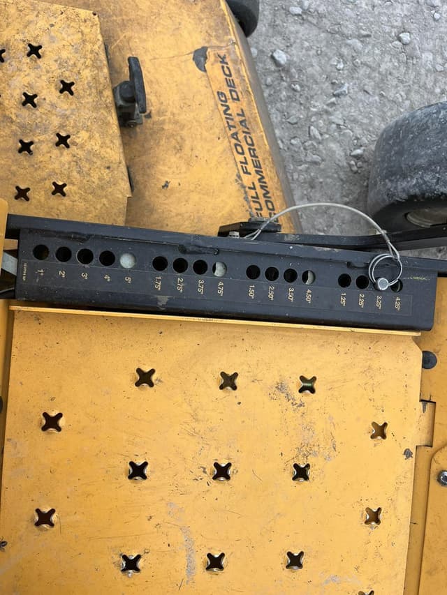 Image of Cub Cadet Tank LZ equipment image 3