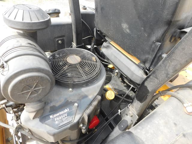 Image of Cub Cadet SZ60 equipment image 4