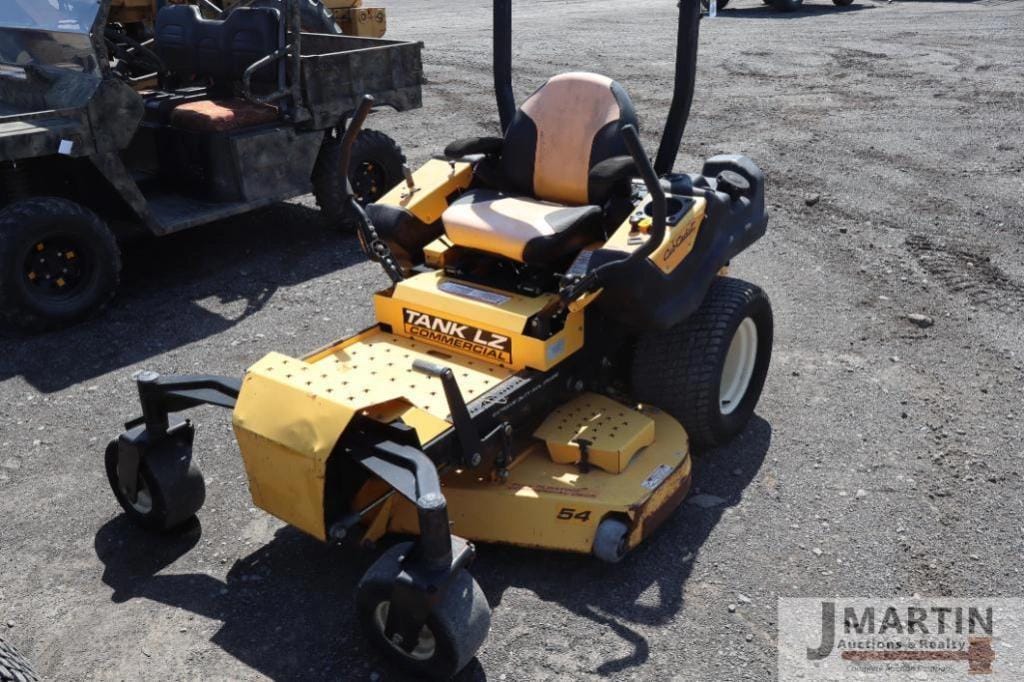 Cub Cadet Tank LZ Commercial Equipment Image0