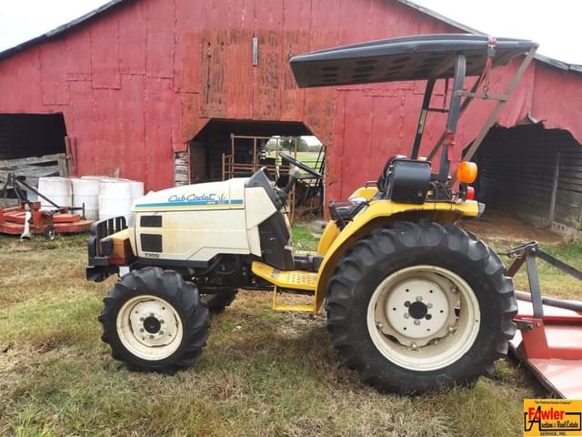 Image of Cub Cadet 7300 equipment image 2