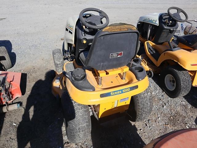 Image of Cub Cadet LT1042 equipment image 4