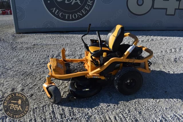 Image of Cub Cadet Ultima ZT1 equipment image 3