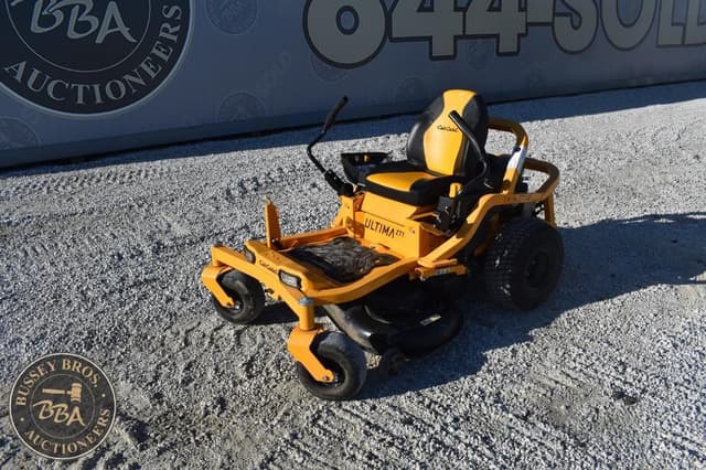 Image of Cub Cadet Ultima ZT1 equipment image 1
