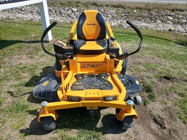 Image of Cub Cadet Ultima ZT1 equipment image 1