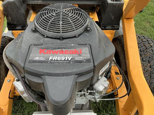 Image of Cub Cadet Ultima ZT1 equipment image 2