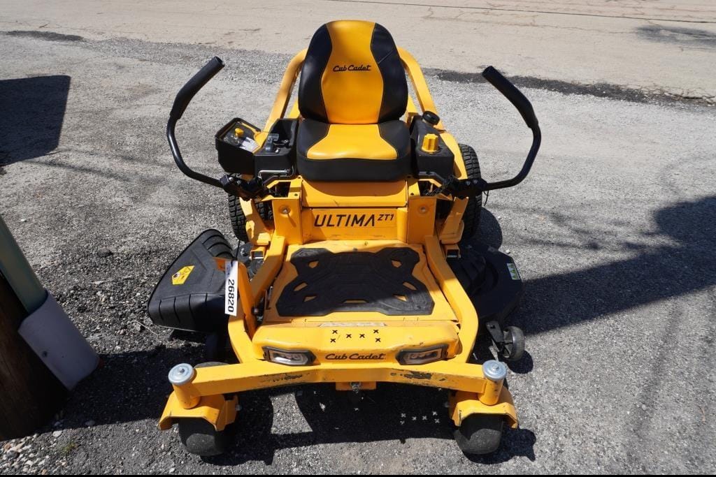 Cub Cadet Ultima ZT1 Equipment Image0