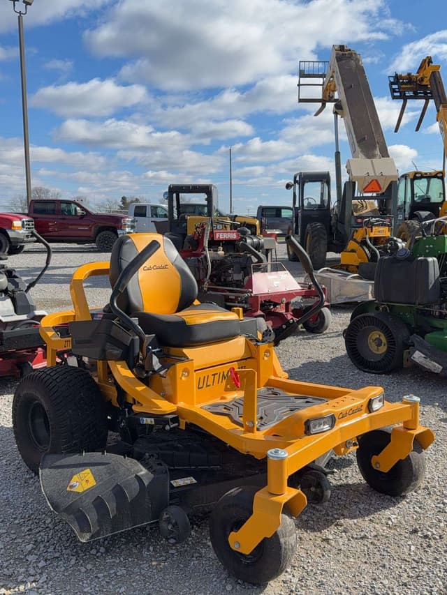 Image of Cub Cadet Ultima ZT1 equipment image 4