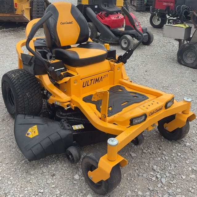 Image of Cub Cadet Ultima ZT1 equipment image 1