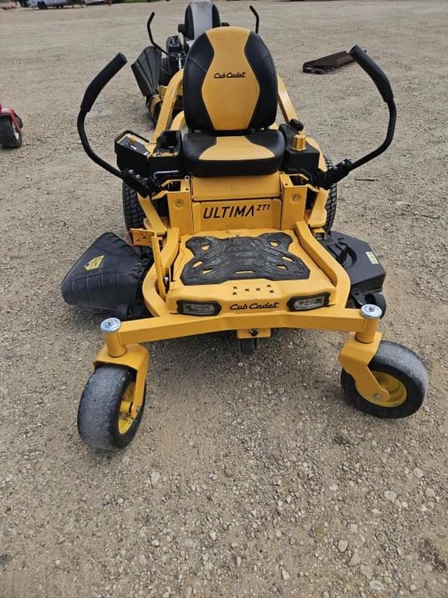 Image of Cub Cadet Ultima ZT1 equipment image 1