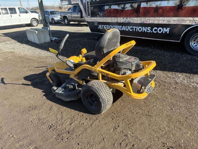 Image of Cub Cadet Ultima ZT1 equipment image 1
