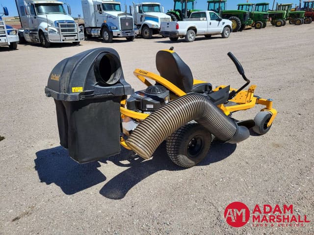 Image of Cub Cadet Ultima ZT1 equipment image 2