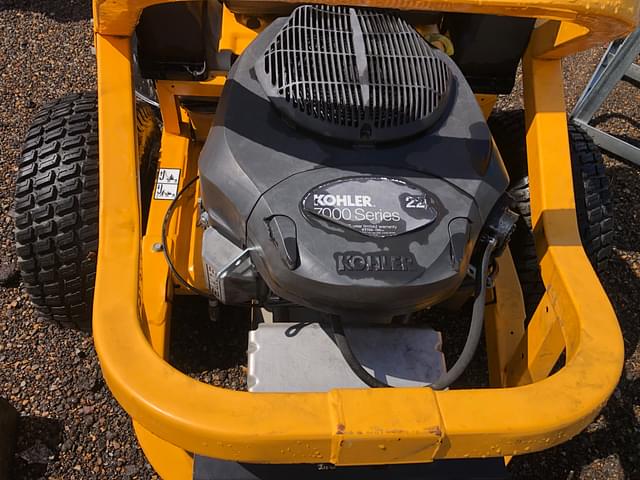Image of Cub Cadet Ultima ZT1 equipment image 3