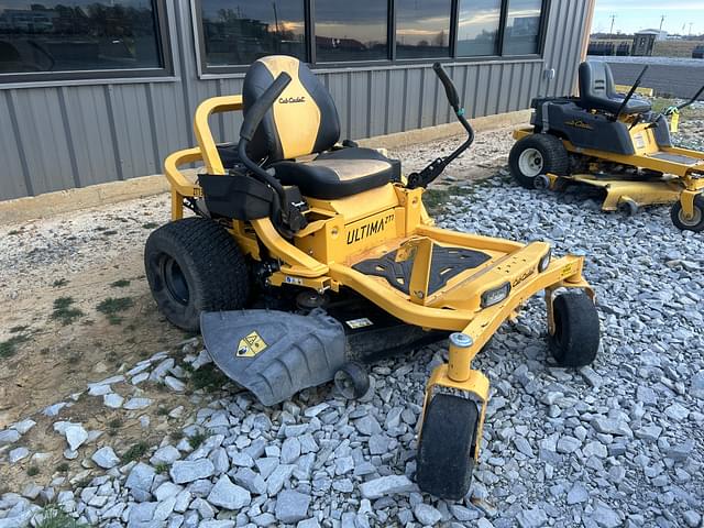 Image of Cub Cadet Ultima ZT1 equipment image 1