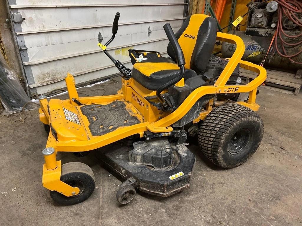 Cub Cadet Ultima ZT1 Equipment Image0