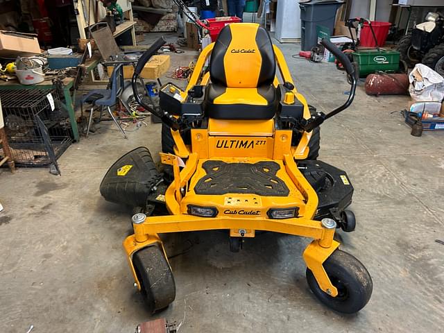 Image of Cub Cadet Ultima ZT1 equipment image 3