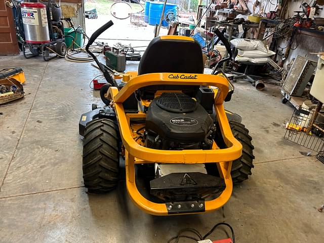 Image of Cub Cadet Ultima ZT1 equipment image 4