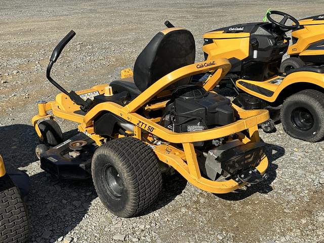 Image of Cub Cadet Ultima ZT1 equipment image 3