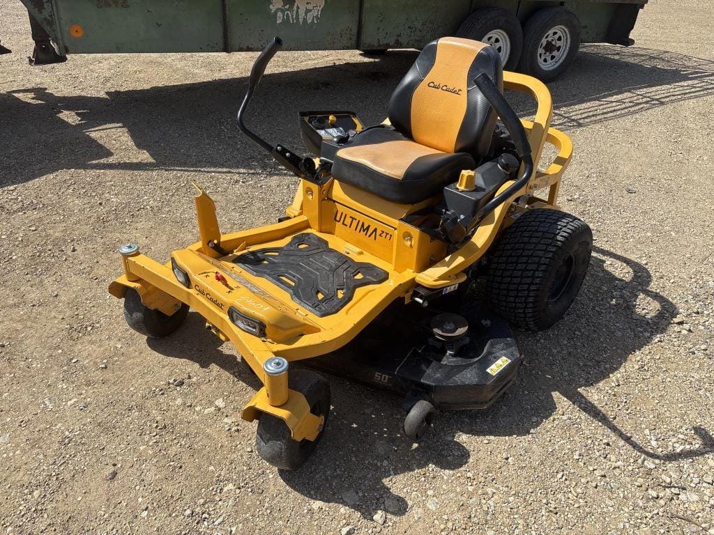 Main image Cub Cadet Ultima ZT1