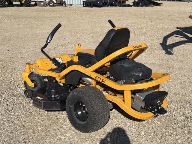 Image of Cub Cadet Ultima ZT1 equipment image 1