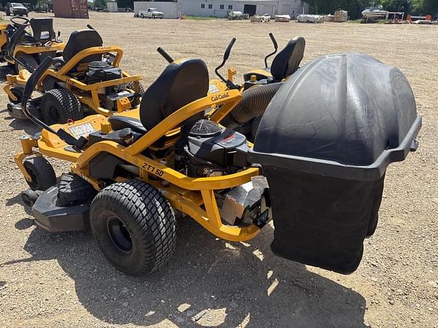 Image of Cub Cadet Ultima ZT1 equipment image 1