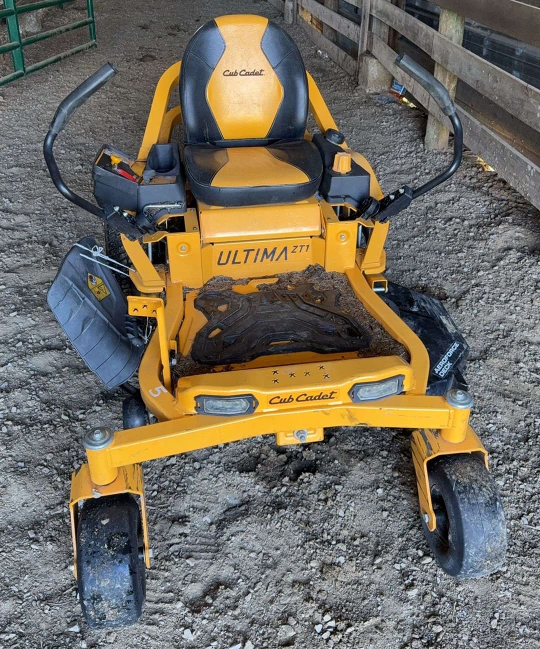 Image of Cub Cadet Ultima ZT1 Primary image