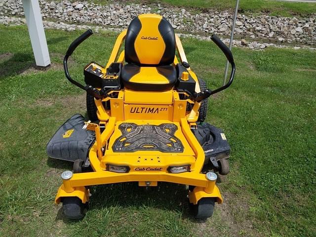 Image of Cub Cadet Ultima ZT1 equipment image 1