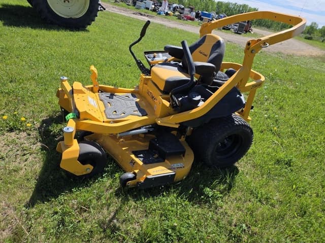Image of Cub Cadet Ultima ZTX4 equipment image 3
