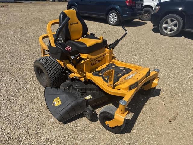 Image of Cub Cadet Ultima ZT1 equipment image 2