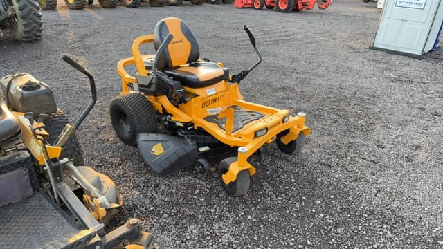 Image of Cub Cadet Ultima ZT1 equipment image 2