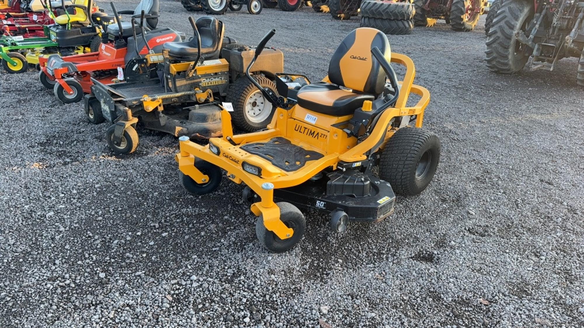 Cub Cadet Ultima ZT1 Equipment Image0