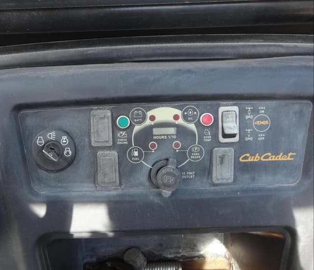 Image of Cub Cadet Volunteer 4X4 EFI equipment image 4