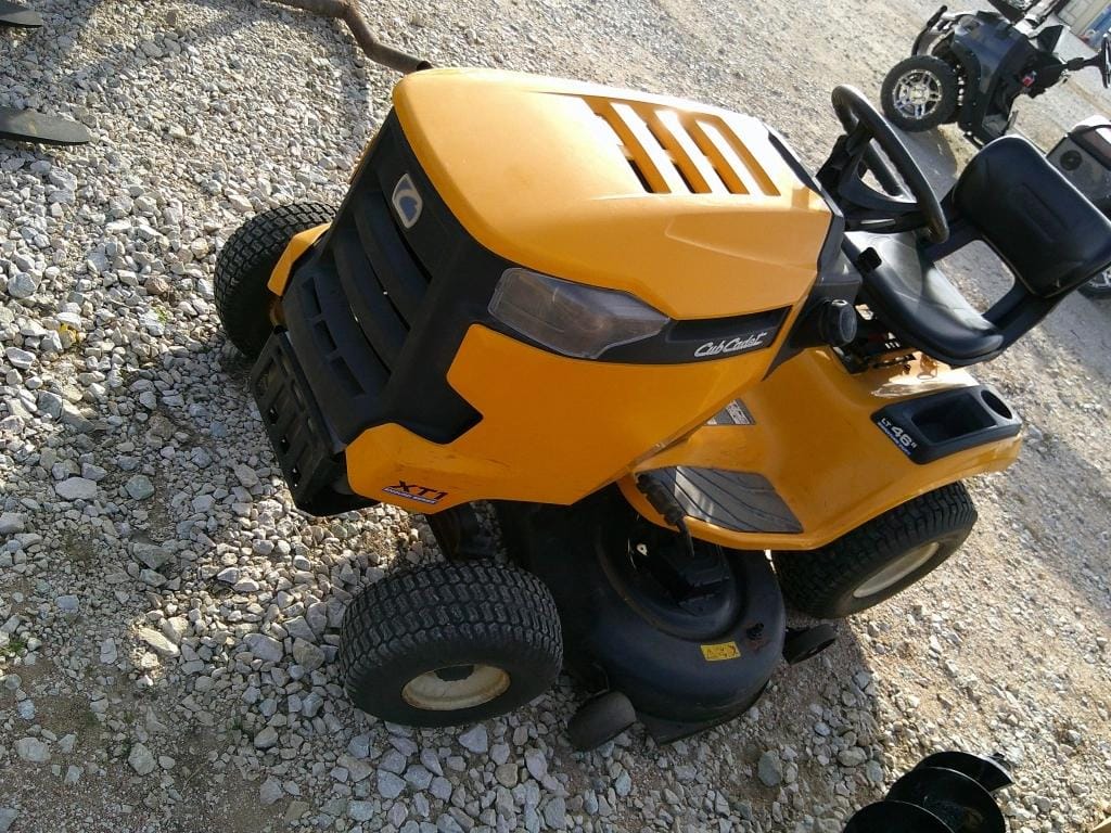 Cub Cadet XT1 Equipment Image0