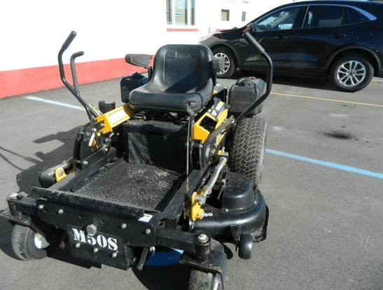 Image of Cub Cadet XT1 equipment image 4