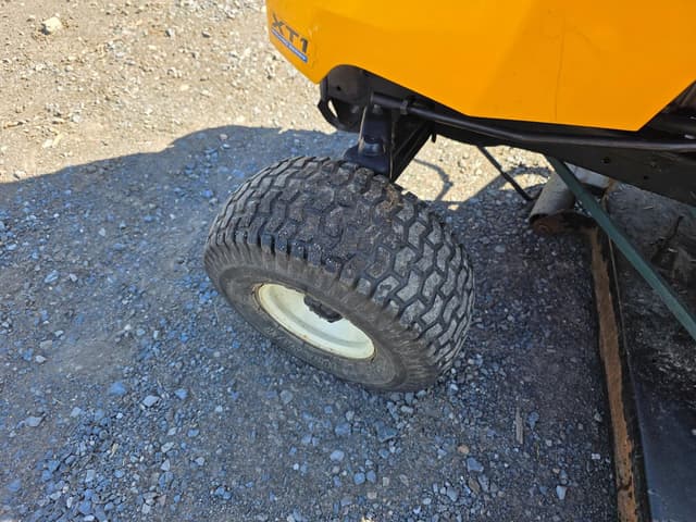 Image of Cub Cadet XT1 equipment image 4