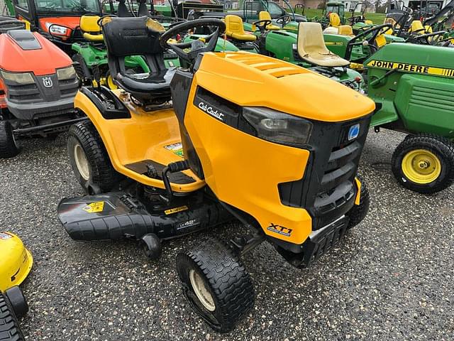 Image of Cub Cadet XT1 equipment image 3