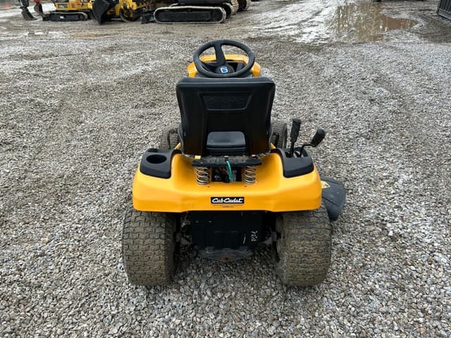 Image of Cub Cadet XT1 LT42 equipment image 2