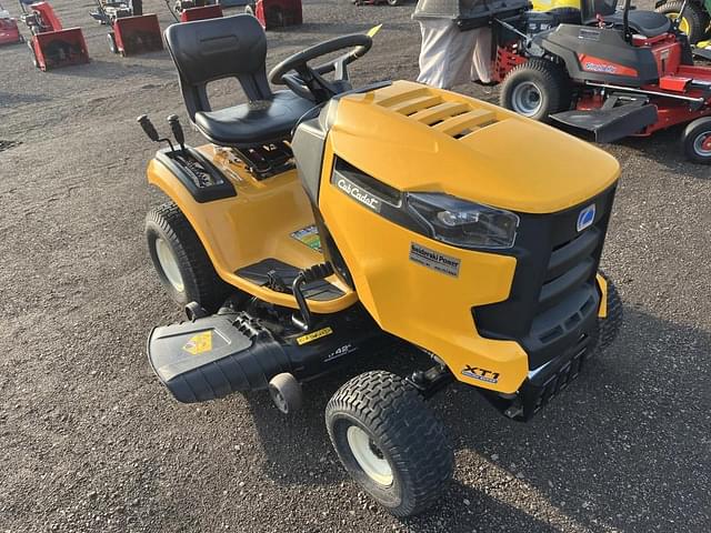 Image of Cub Cadet XT1 LT42 equipment image 1